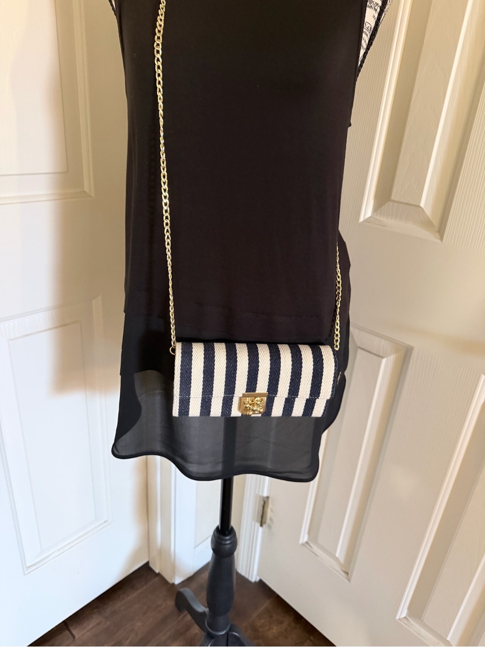 Source Unknown Navy and White Striped Chain Crossbody